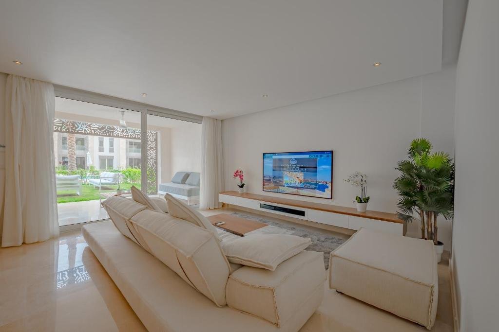 Seaview 3 BR with Beach & Pool access BBQ in Mangroovy — фото 3