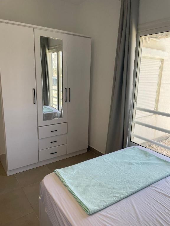 Вади-Дельга: 2 bedroom Chalet with garden for rent at Amwaj north cost