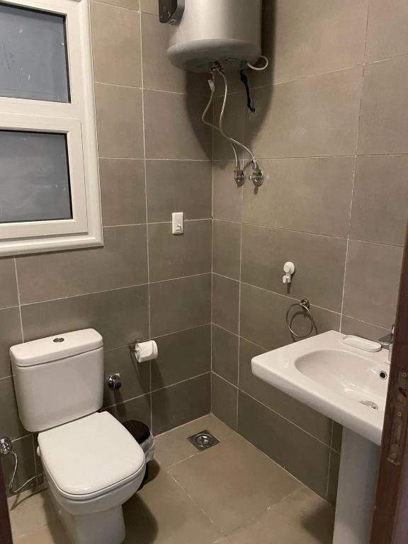 2 bedroom Chalet with garden for rent at Amwaj north cost — фото 6