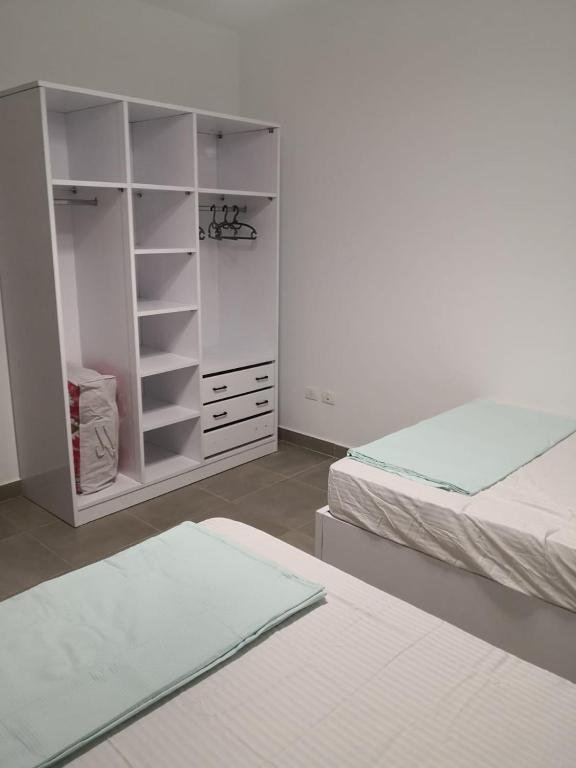 Вади-Дельга: 2 bedroom Chalet with garden for rent at Amwaj north cost
