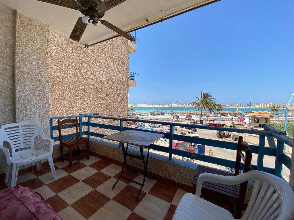 Lovely 4 bed vacation apartment with sea view — фото 2