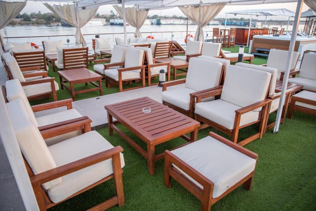 Луксор: Champollion II 5 Stars Nile cruise