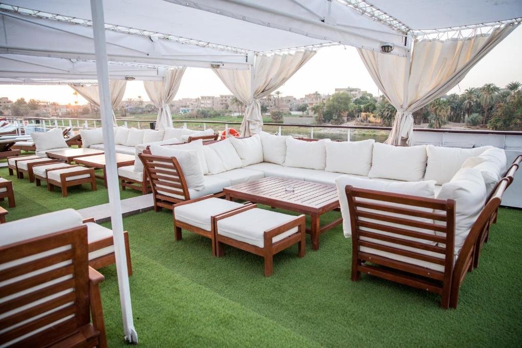 Луксор: Champollion II 5 Stars Nile cruise