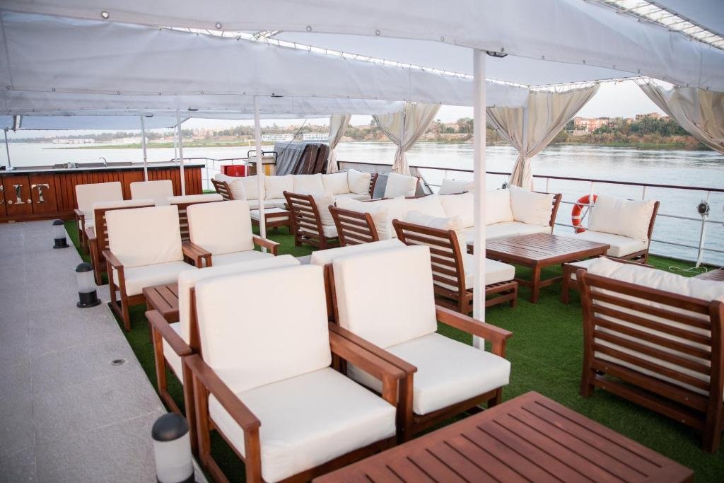 Луксор: Champollion II 5 Stars Nile cruise
