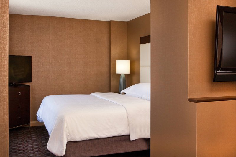 Масаллы: Sheraton Suites Country Club Plaza