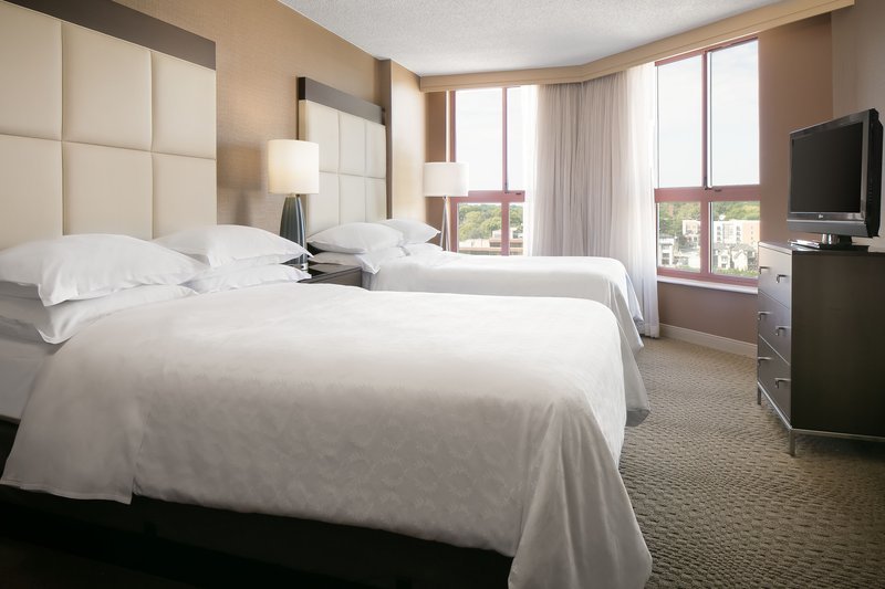 Масаллы: Sheraton Suites Country Club Plaza