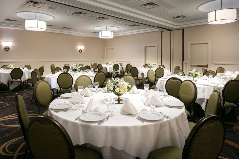 Масаллы: Sheraton Suites Country Club Plaza