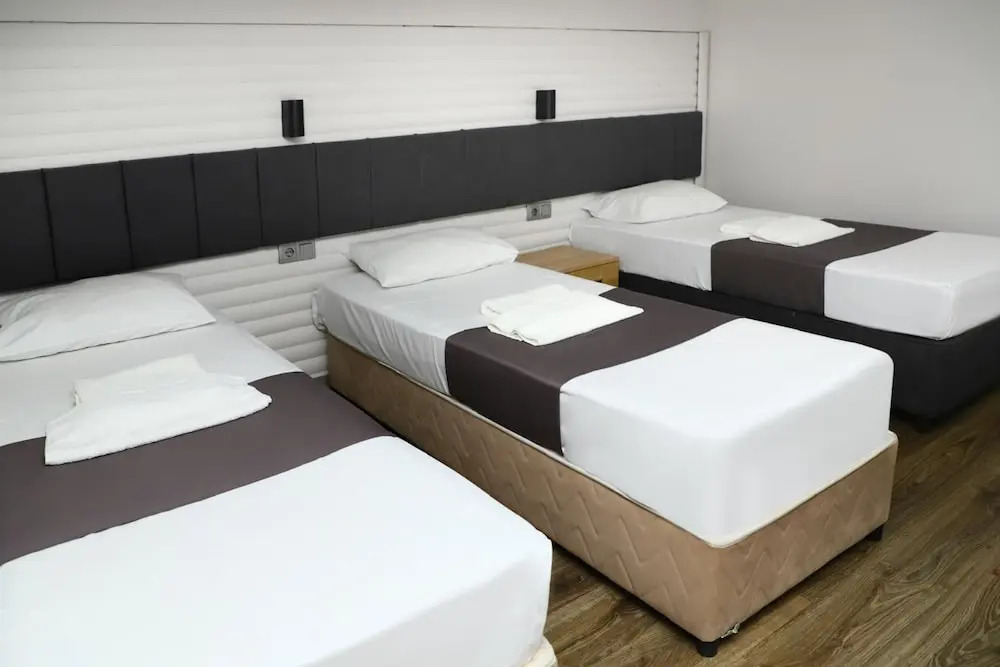 Арсин: Yıldız Moonlight Hotel