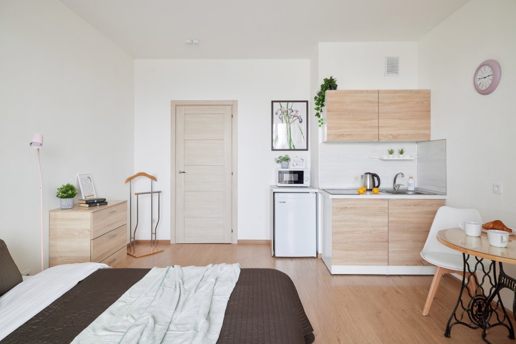 Санкт-Петербург: Апартаменты "RoomyRoom Флора" в Санкт-Петербурге