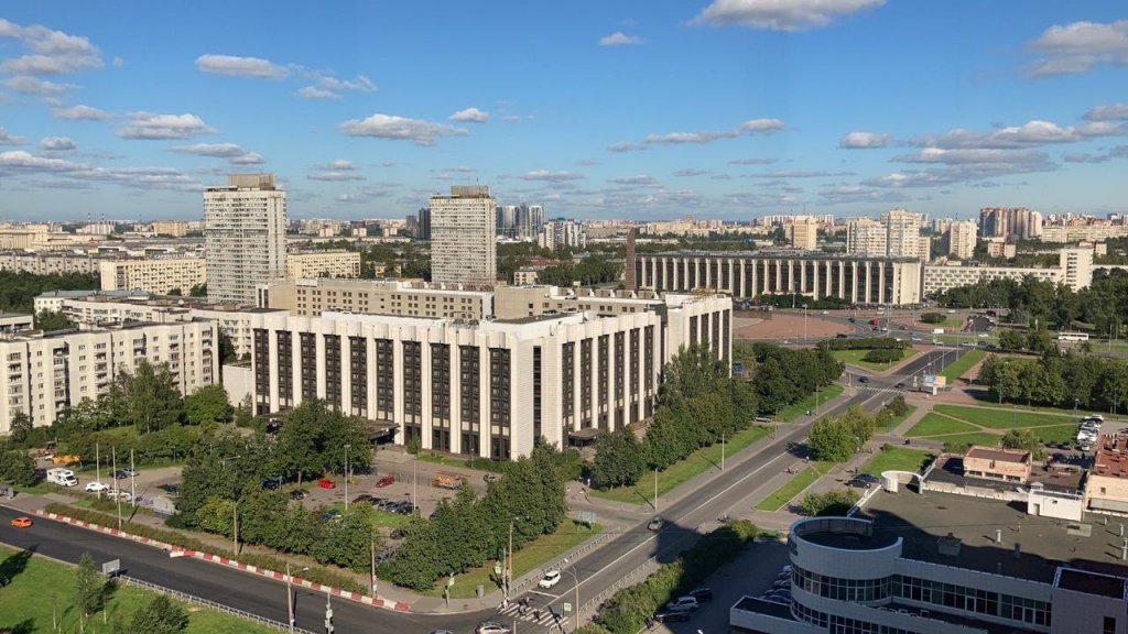 Санкт-Петербург: Апартаменты "RoomyRoom Флора" в Санкт-Петербурге