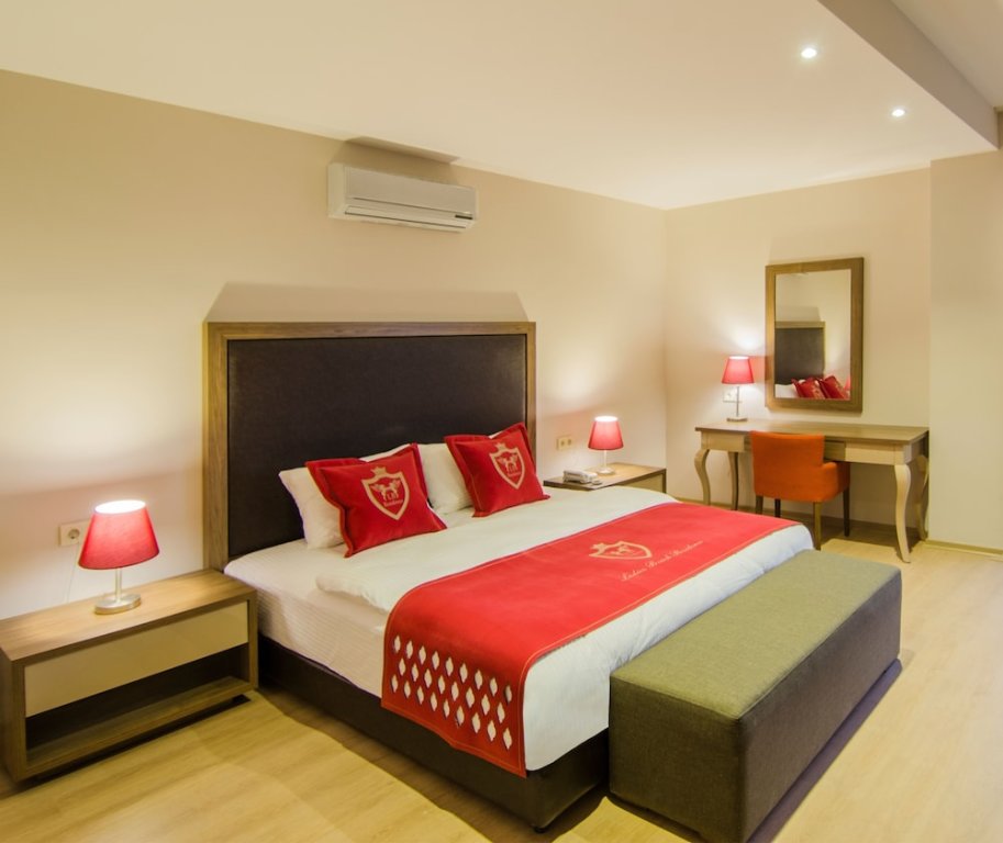 Кушадасы: Ladies Beach Suite Hotel