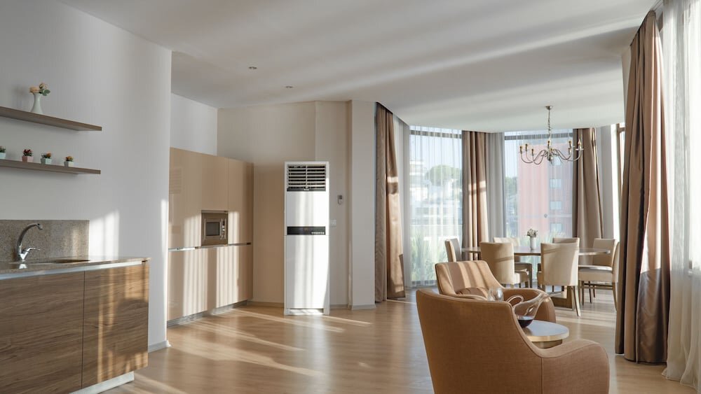Кушадасы: Ladies Beach Suite Hotel