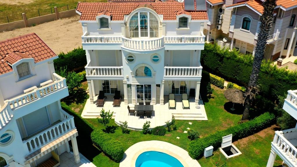 Серик: Helios Villa