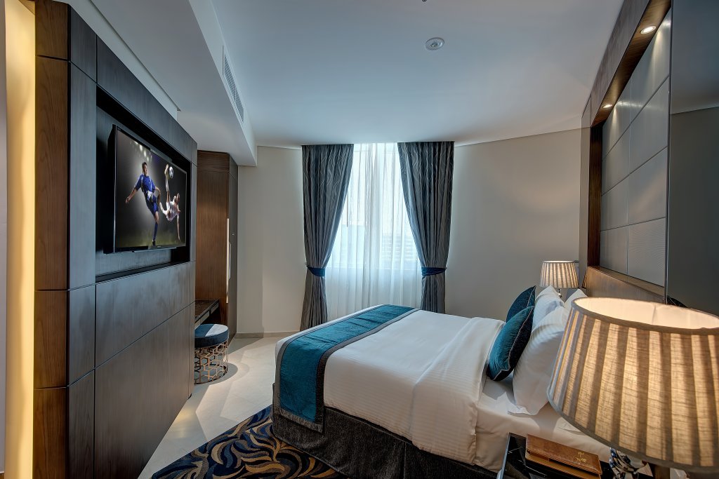 Дубай: Omega Hotel