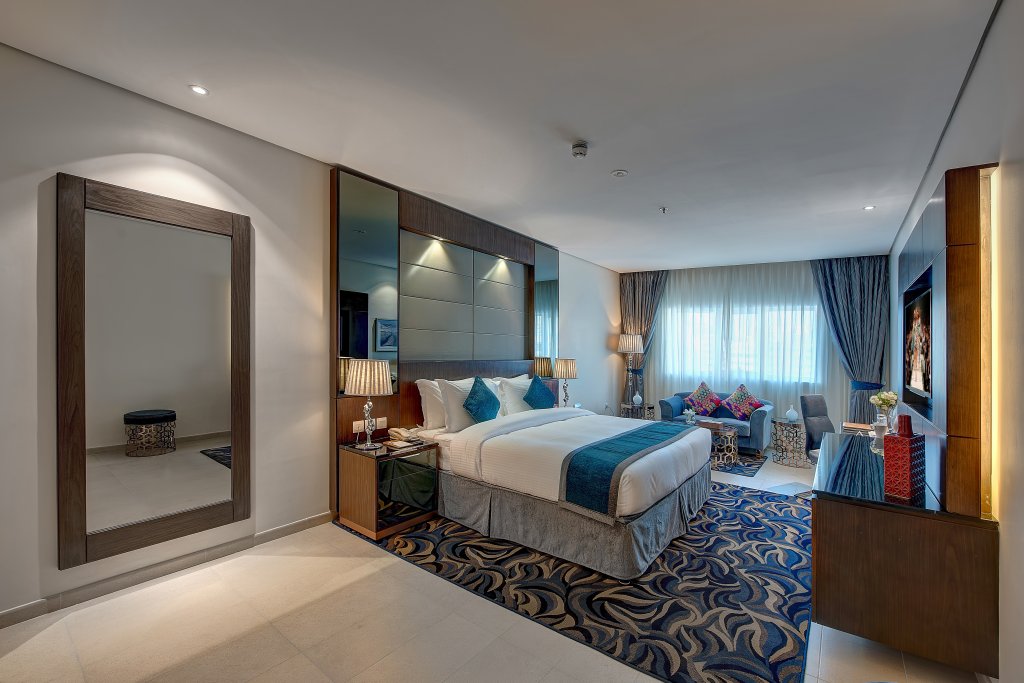 Дубай: Omega Hotel