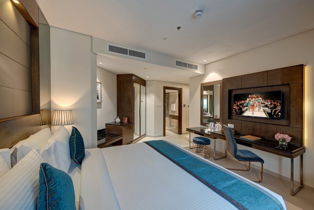 Дубай: Omega Hotel