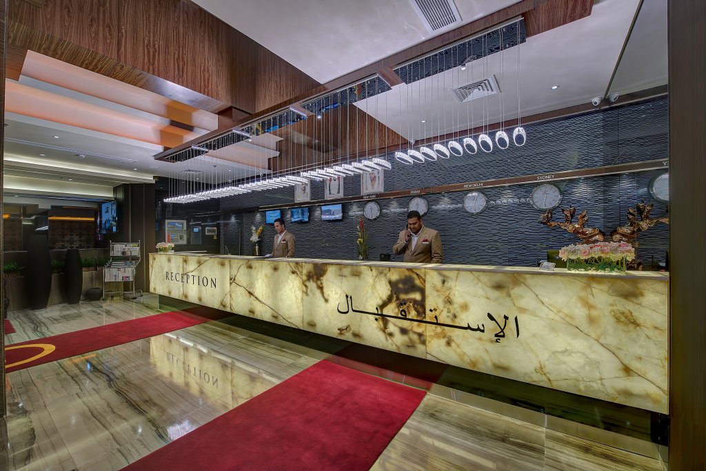 Дубай: Omega Hotel