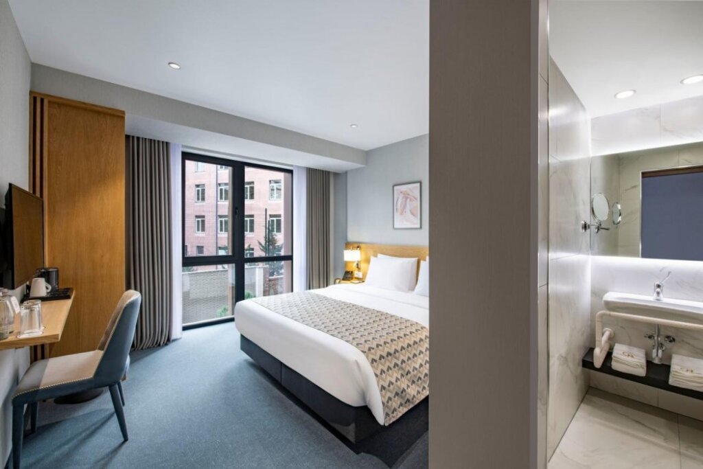 carousel image 4