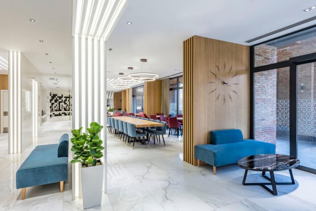 Тбилиси: Отель Clocks Hotel Tbilisi