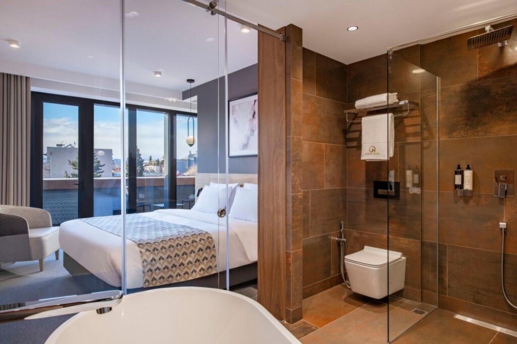Тбилиси: Отель Clocks Hotel Tbilisi