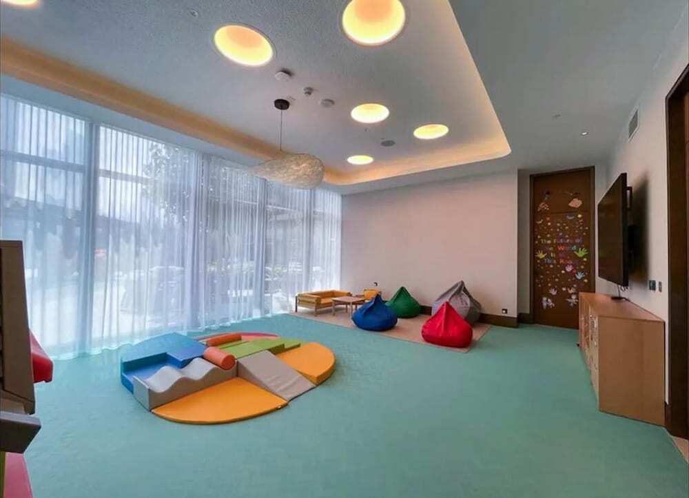 Дубай: Deluxe 2BR Burj Khalifa & Fountain View