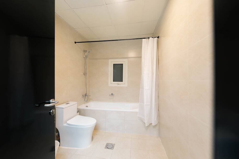 Дубай: Urban Caves - Modern Apartment Steps From The Walk JBR