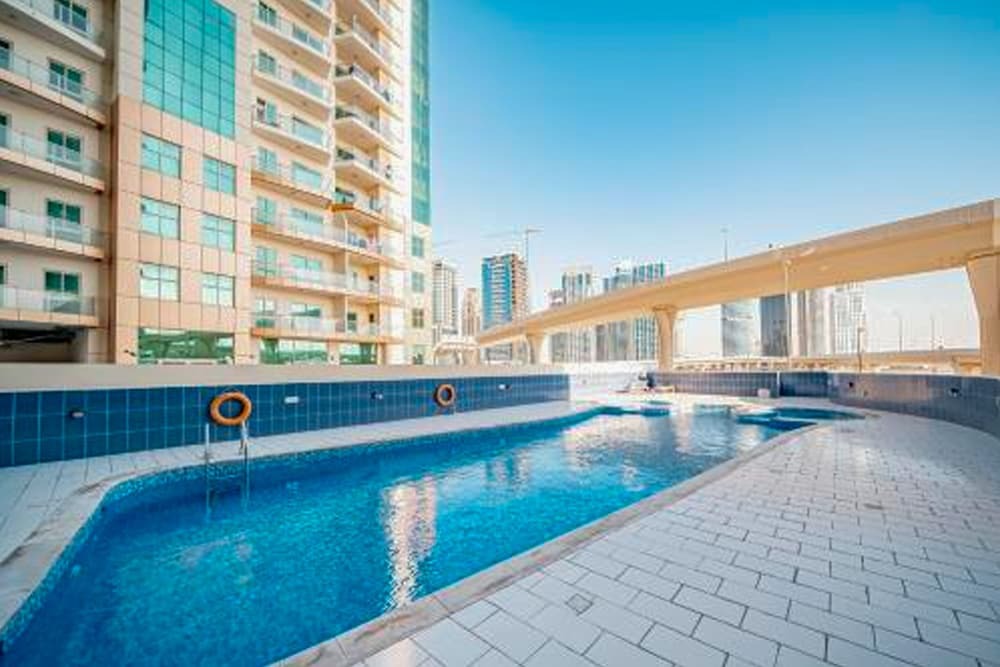 Дубай: Urban Caves - Modern Apartment Steps From The Walk JBR