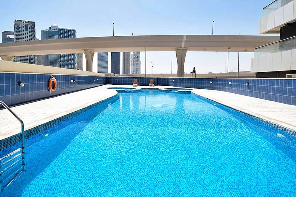 Дубай: Urban Caves - Chic Apartment With Balcony Near The Walk JBR