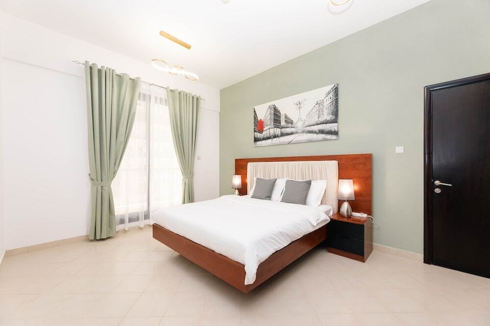 Дубай: Urban Caves - Chic Apartment With Balcony Near The Walk JBR