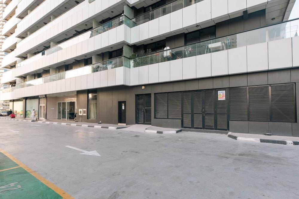 Дубай: Urban Caves - Chic Apartment With Balcony Near The Walk JBR