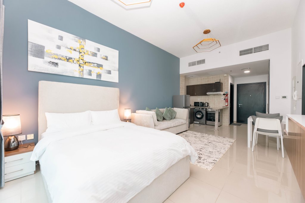Дубай: Апартаменты Urban Caves - Stylish Condo Near Marina Walk With City Views