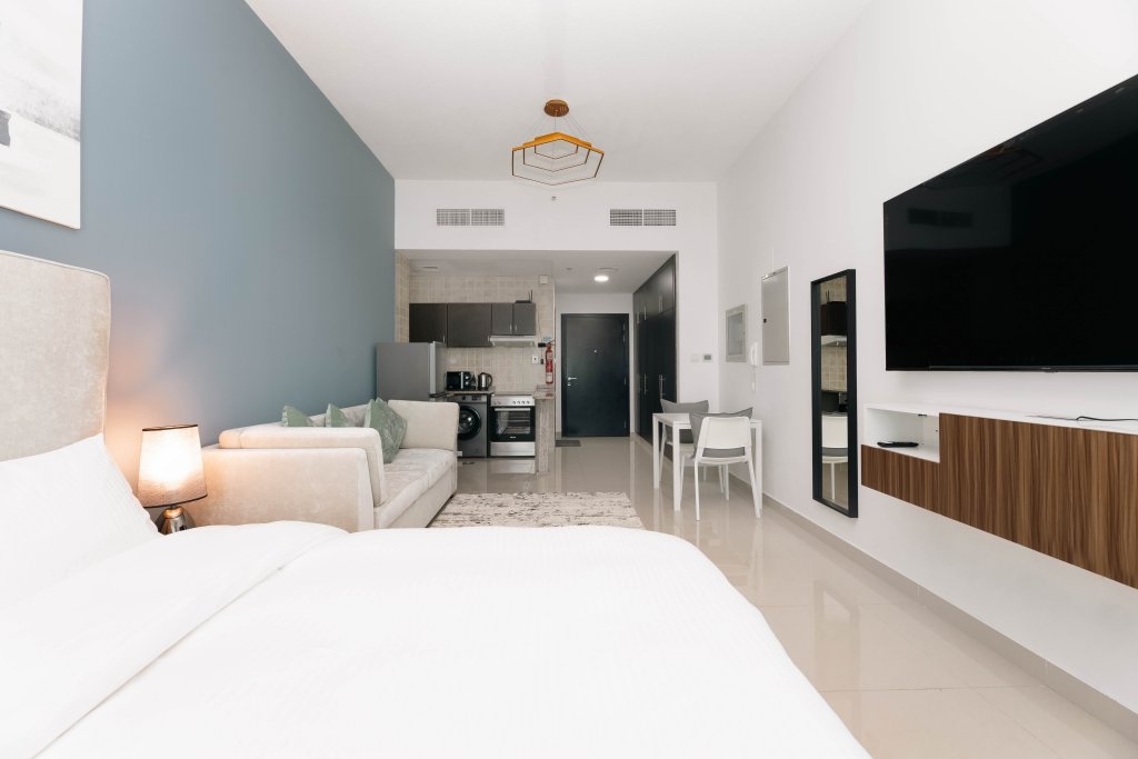 Дубай: Апартаменты Urban Caves - Stylish Condo Near Marina Walk With City Views