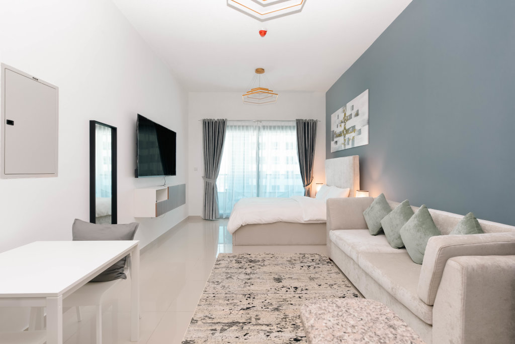 Дубай: Апартаменты Urban Caves - Stylish Condo Near Marina Walk With City Views