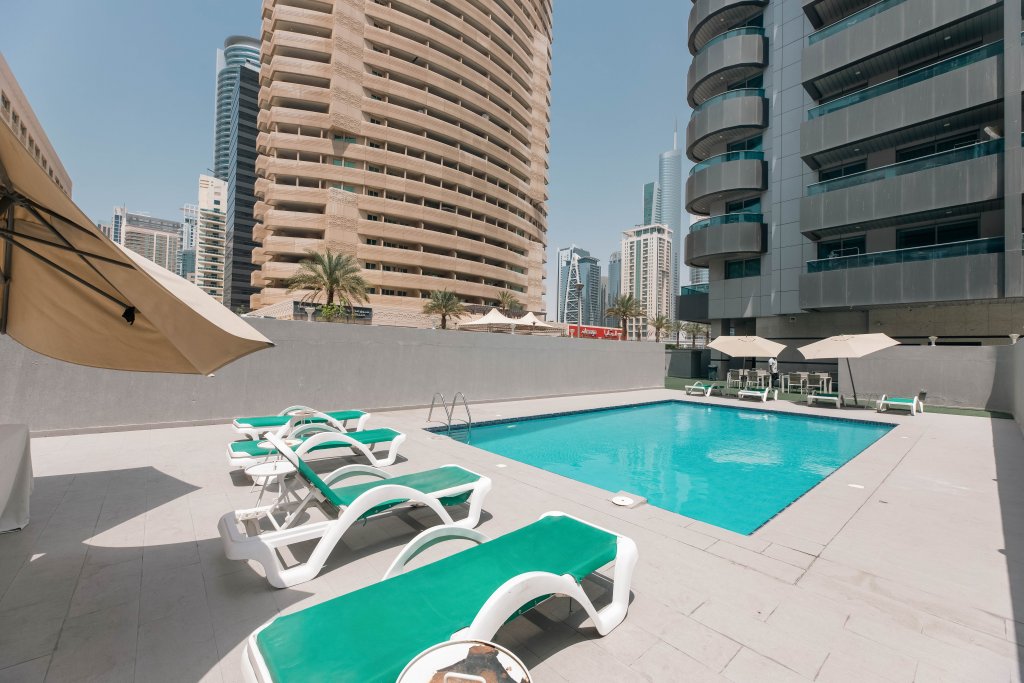 Дубай: Апартаменты Urban Caves - Stylish Condo Near Marina Walk With City Views