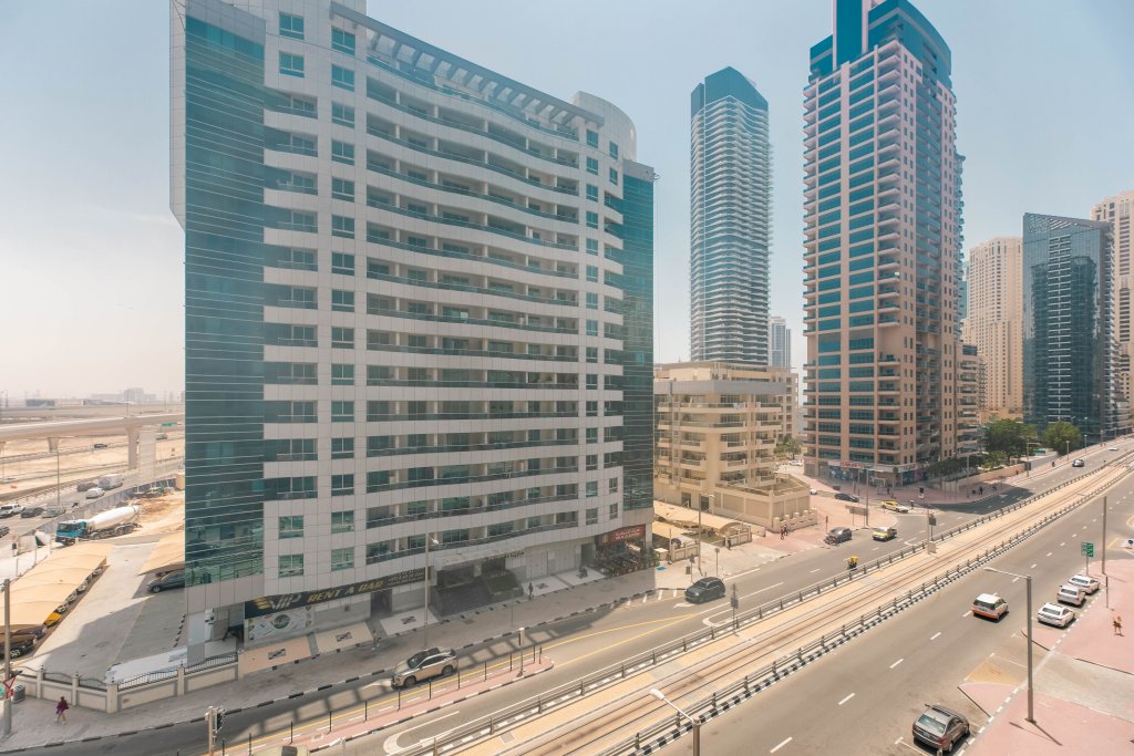 Дубай: Апартаменты Urban Caves - Stylish Condo Near Marina Walk With City Views