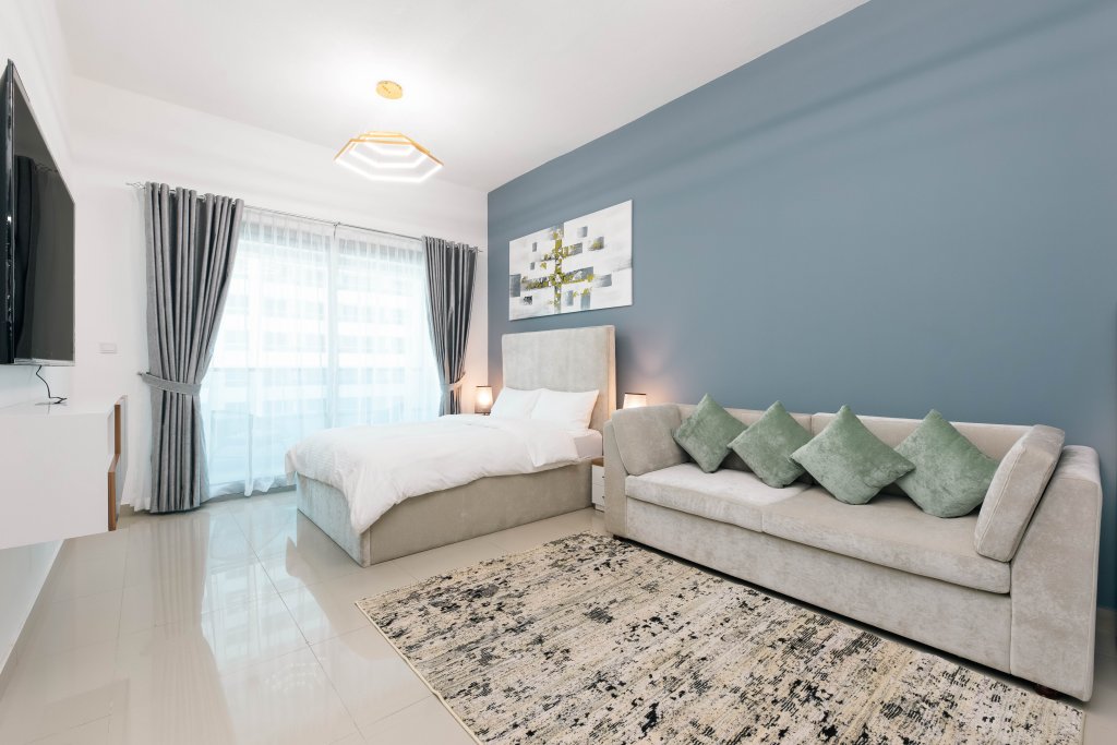 Дубай: Апартаменты Urban Caves - Stylish Condo Near Marina Walk With City Views