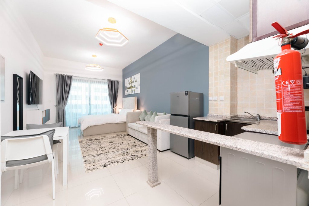 Дубай: Апартаменты Urban Caves - Stylish Condo Near Marina Walk With City Views