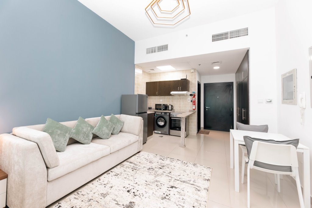Дубай: Апартаменты Urban Caves - Stylish Condo Near Marina Walk With City Views