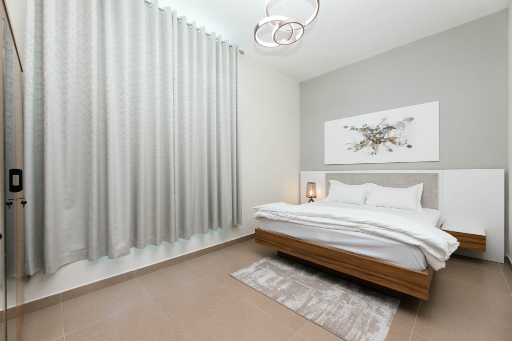 Дубай: Апартаменты Urban Caves - Modern Urban Retreat With Wide City Views