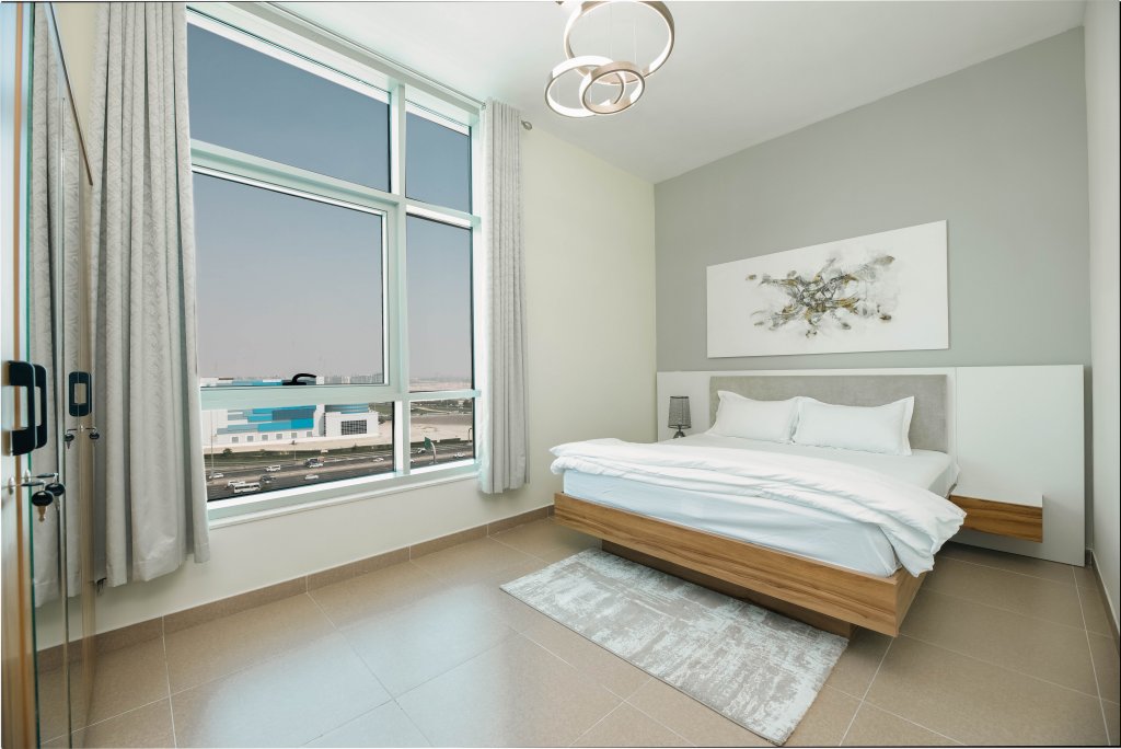 Дубай: Апартаменты Urban Caves - Modern Urban Retreat With Wide City Views