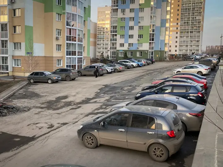 Кемерово: Апартаменты Unique Apart Жасмин с детской кроваткой на 2 Заречной 7а