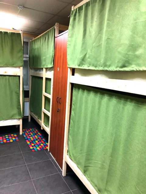 Москва: One Na Bolotnikovskoj Hostel
