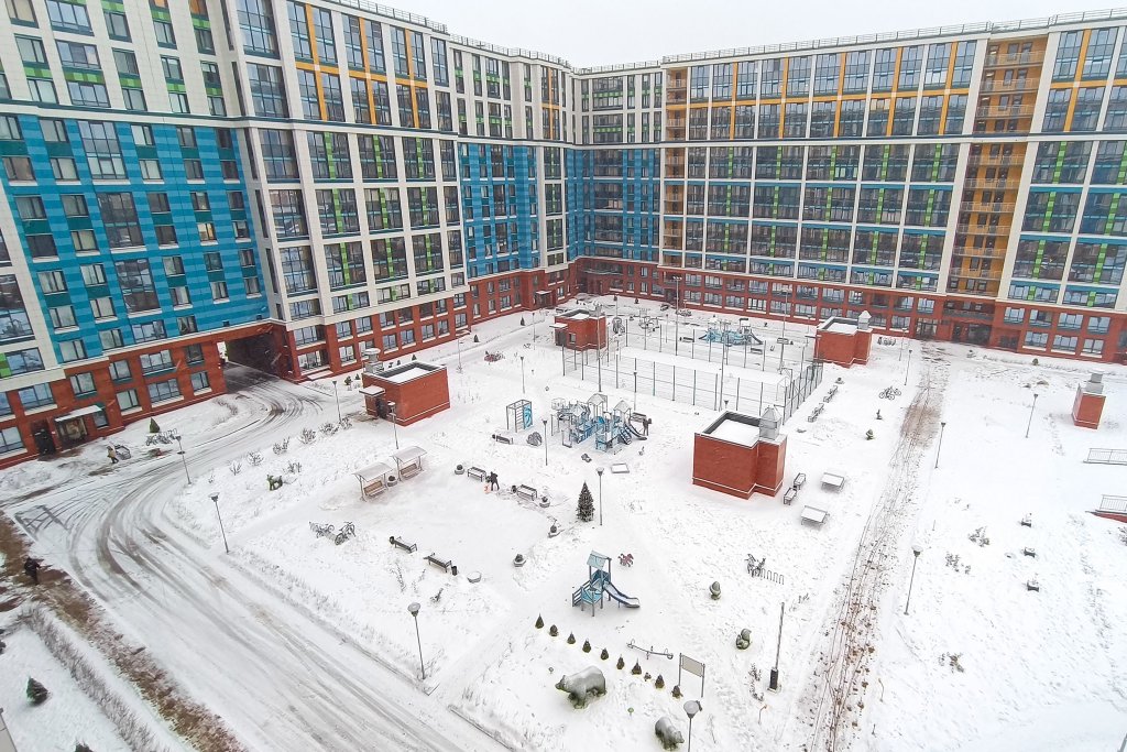Санкт-Петербург: Апартаменты MyHomeYourHome на Новолитовской улице