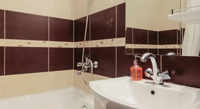 Санкт-Петербург: Apartment Varshavskaya 52