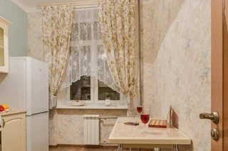 Санкт-Петербург: Royal Cradle by the Singing Fountains