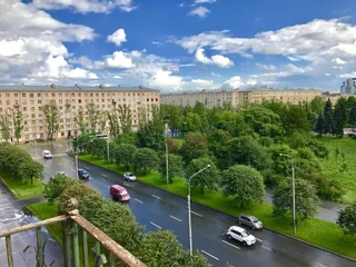 Санкт-Петербург: Royal Cradle by the Singing Fountains
