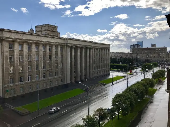 Санкт-Петербург: Royal Cradle by the Singing Fountains