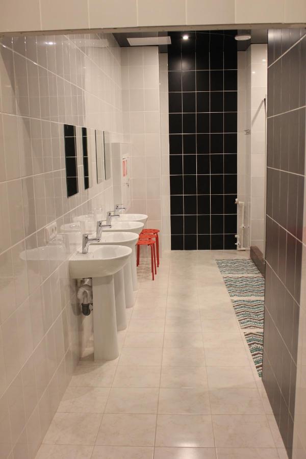 Москва: 22 Na Luhmanovskoj Hostel