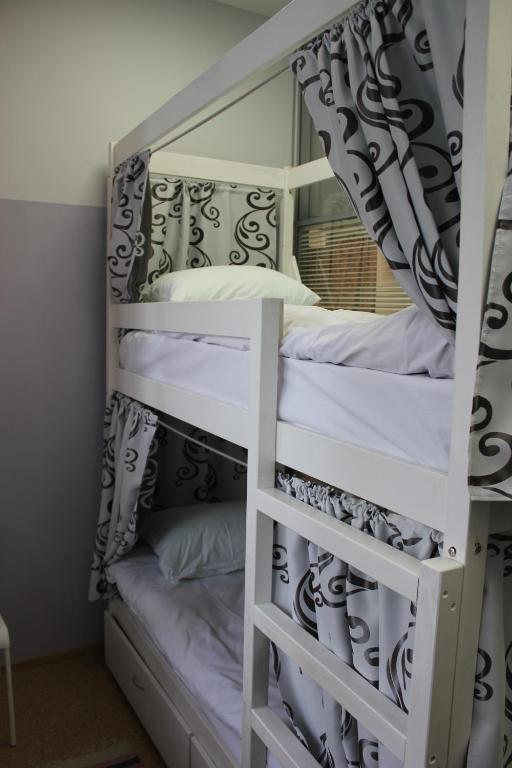 Москва: 22 Na Luhmanovskoj Hostel