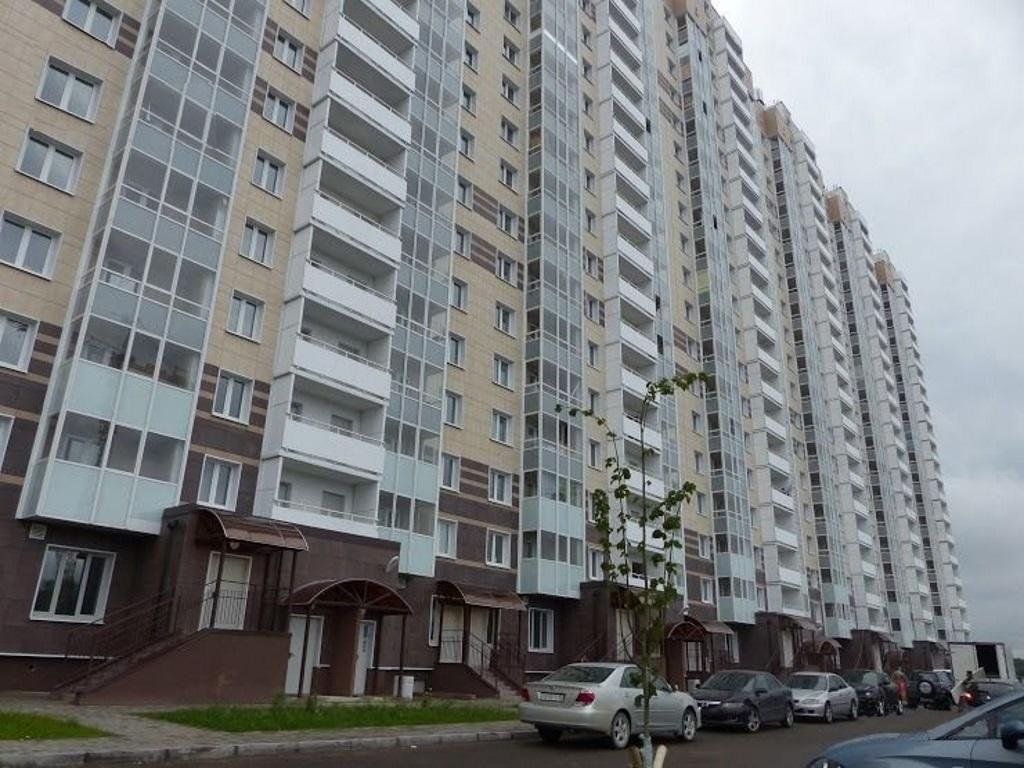 Санкт-Петербург: Studio U Metro Parnas